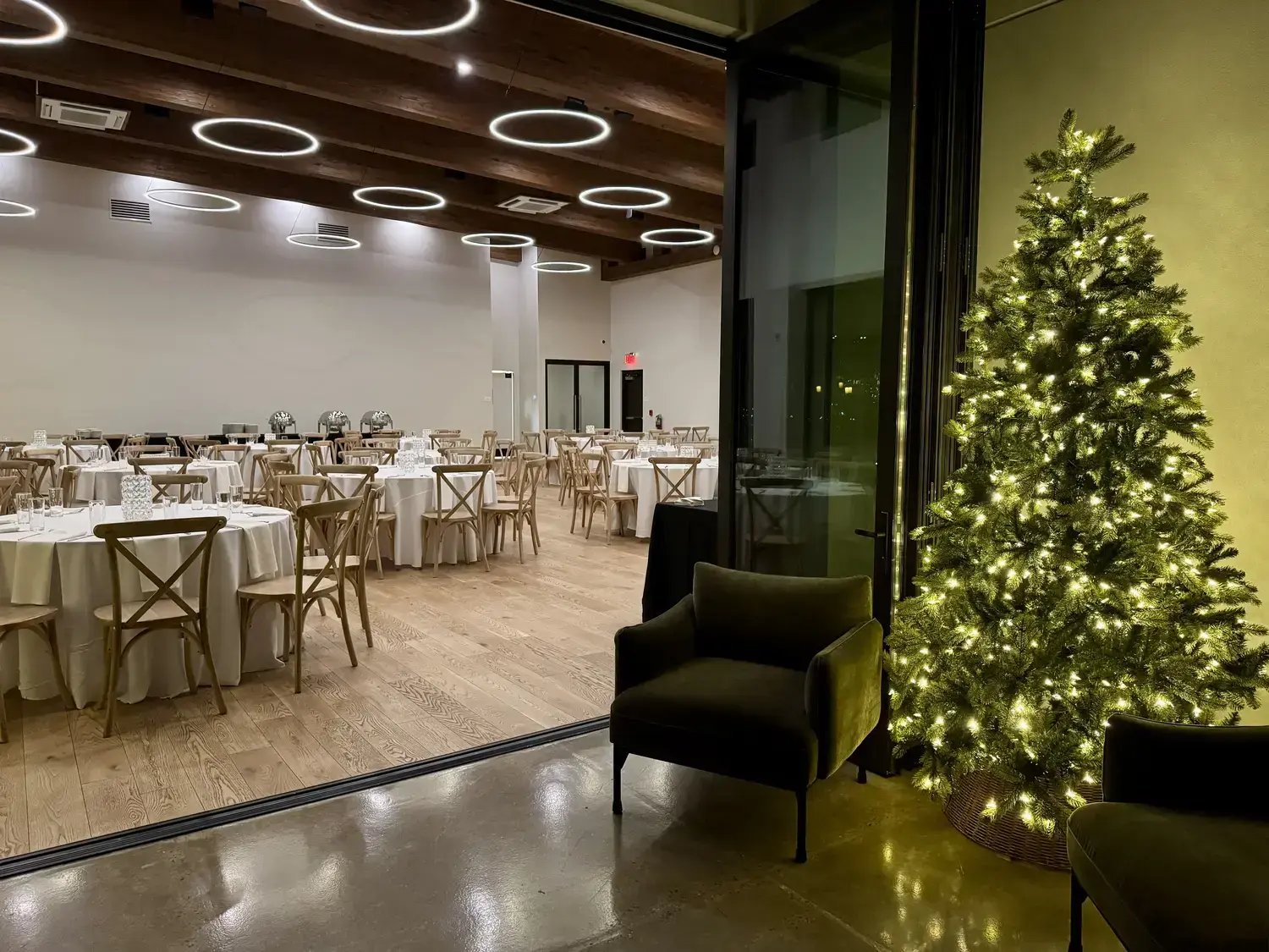 EventCenterHoliday2